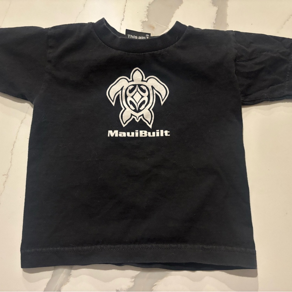MauiBuilt Black Kids T-Shirt with Turtle Design